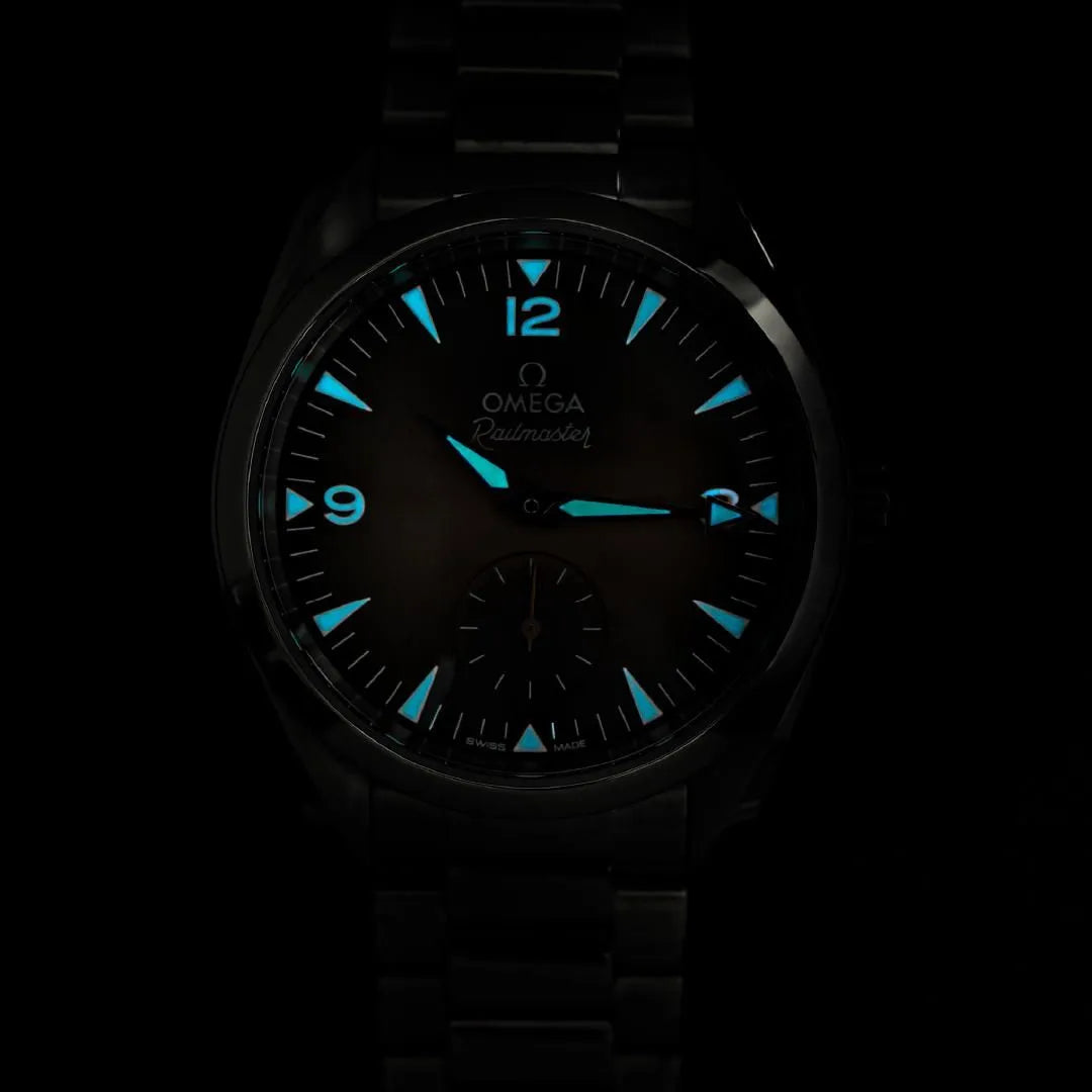 Omega Seamaster Railmaster beige with black gradient dial 38mm 235.10.38.20.13.001