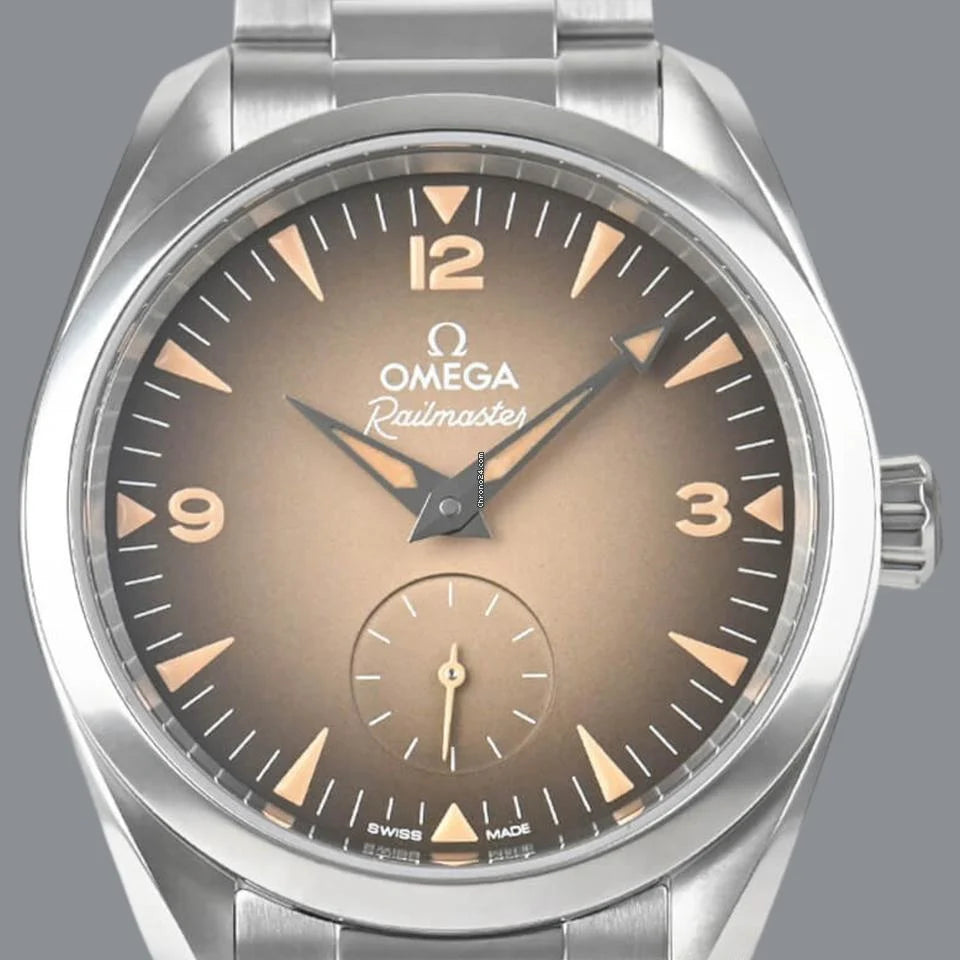 Omega Seamaster Railmaster beige with black gradient dial 38mm 235.10.38.20.13.001
