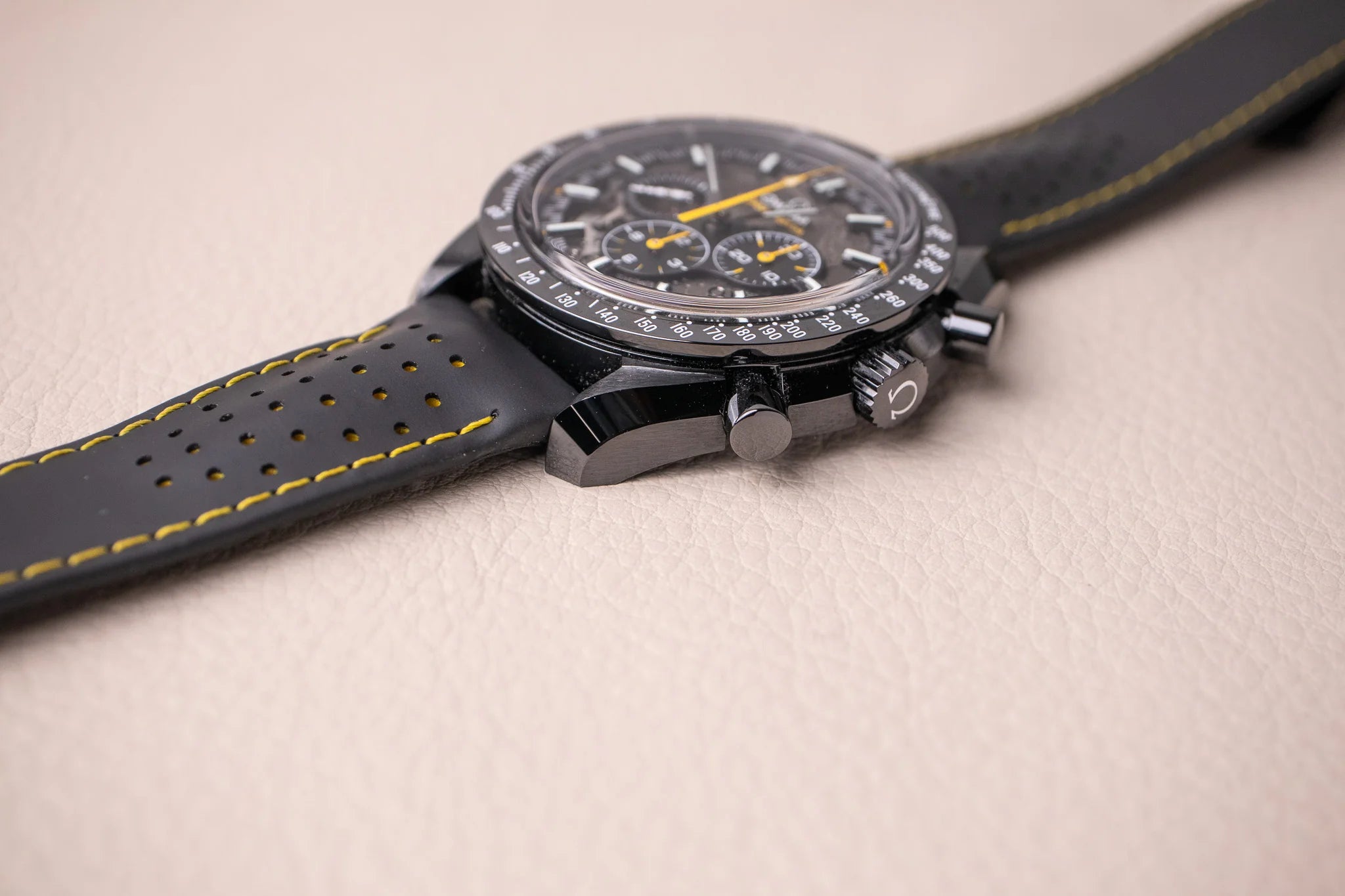 Omega Dark Side Of The Moon Apollo 8 Speedmaster 44mm 310.92.44.50.01.001