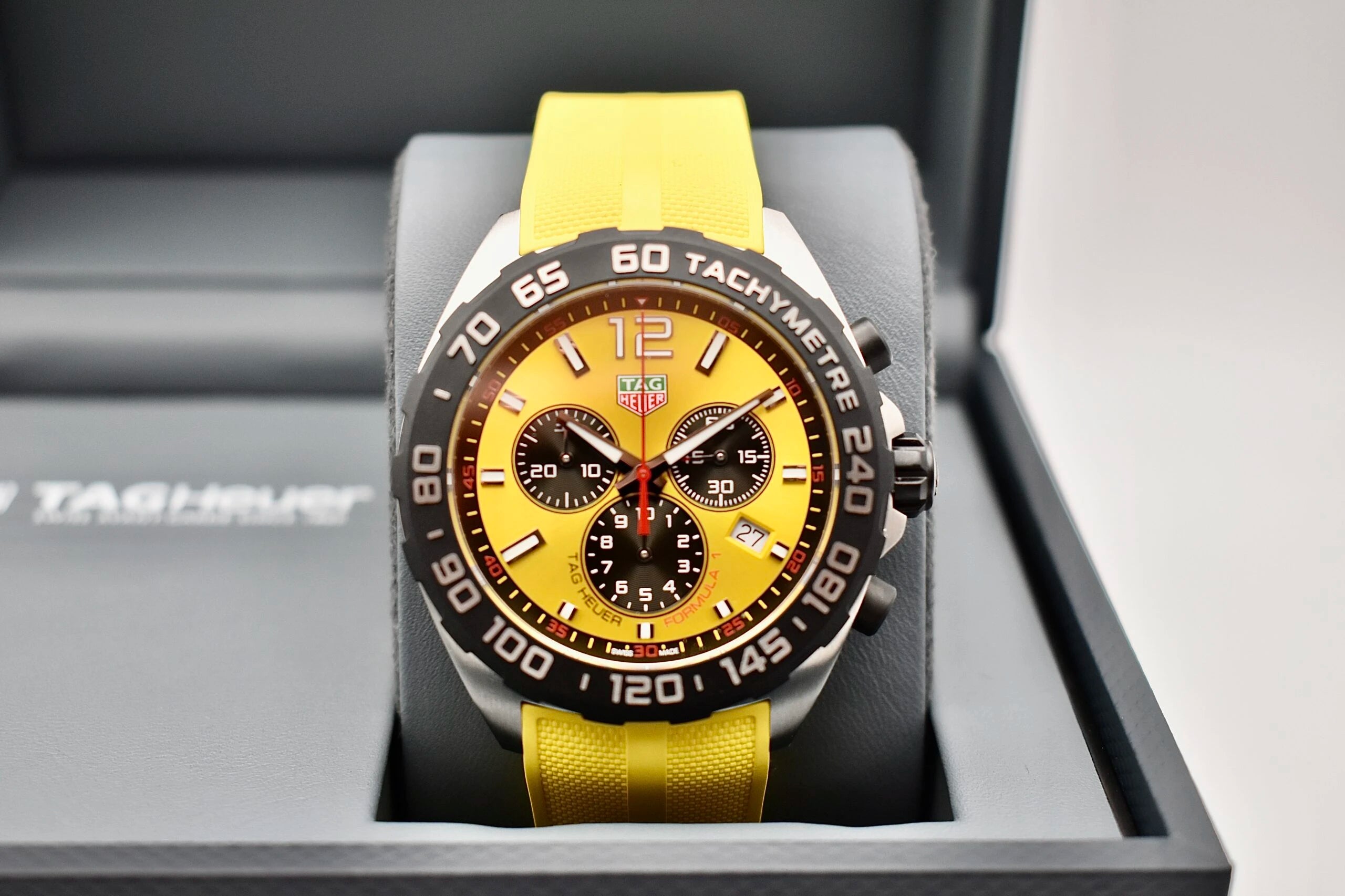 TAG Heuer Formula 1 Quartz Chronograph Mens Watch 43mm Ref#CAZ101AM.FT8054