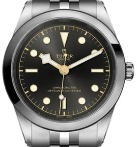 Tudor Black Bay Black dial 41mm Mens watch M79680-0001