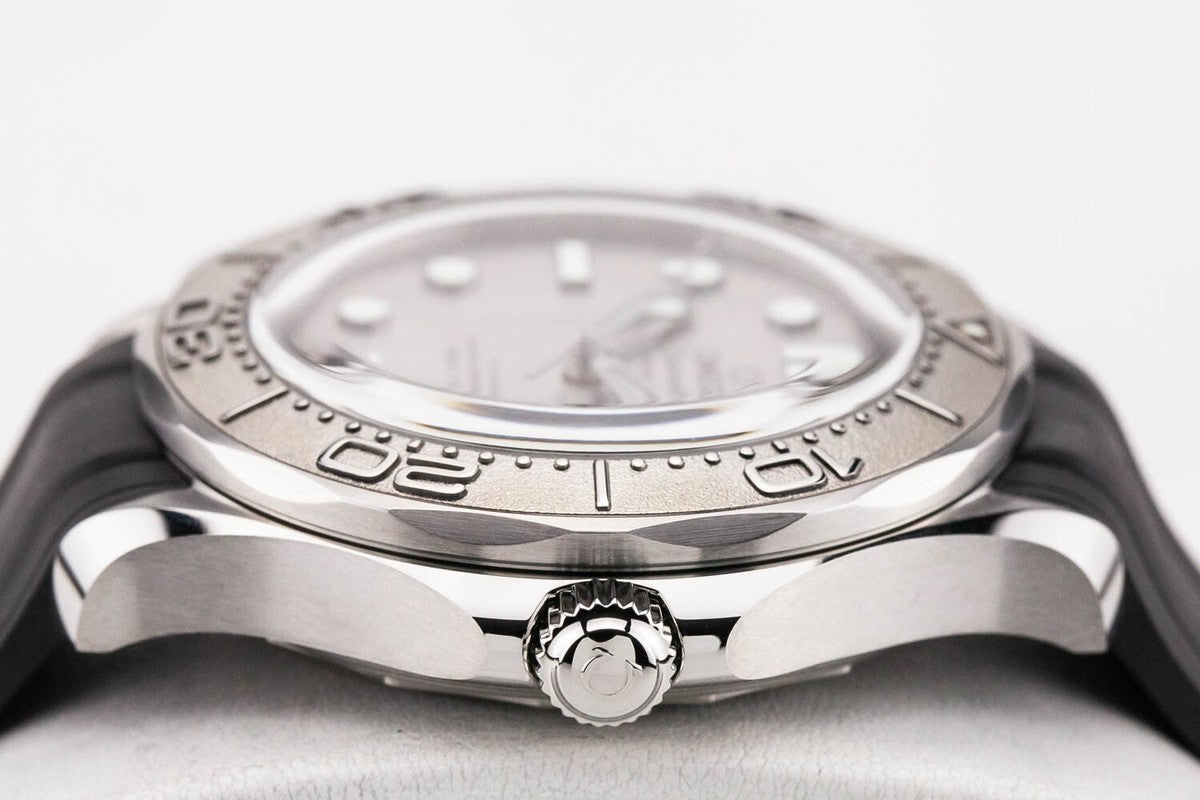 Omega 42mm Gray Dial Diver 300m 42mm 210.32.42.20.06.002