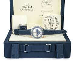 Omega Speedmaster 'Premio Silver Snoopy' 50.º aniversario 42 mm 310.32.42.50.02.001